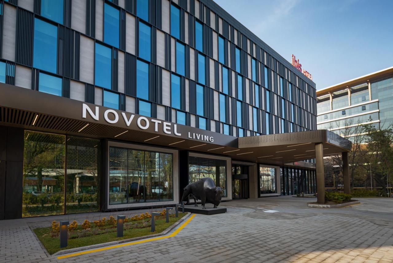 Novotel Living Almaty Jetisu Ngoại thất bức ảnh