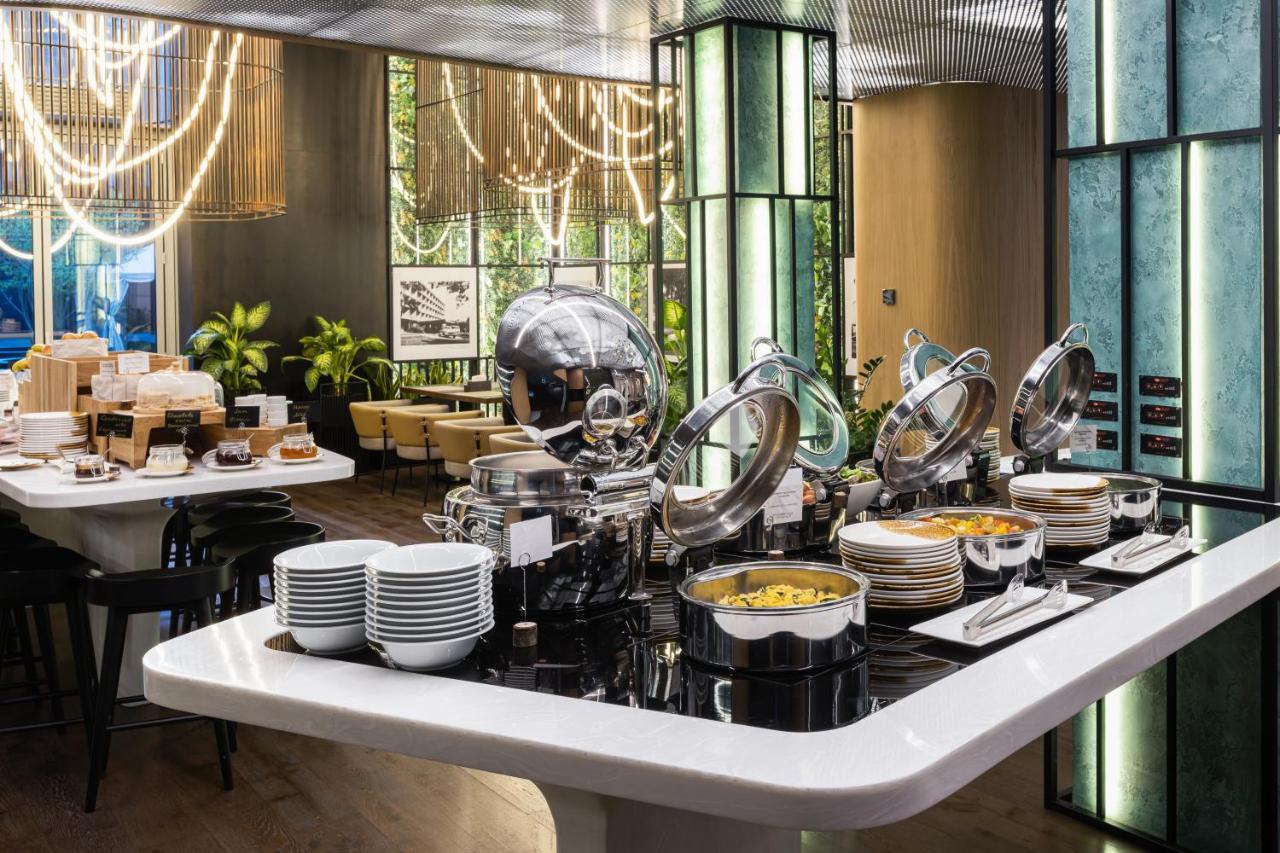 Novotel Living Almaty Jetisu Ngoại thất bức ảnh