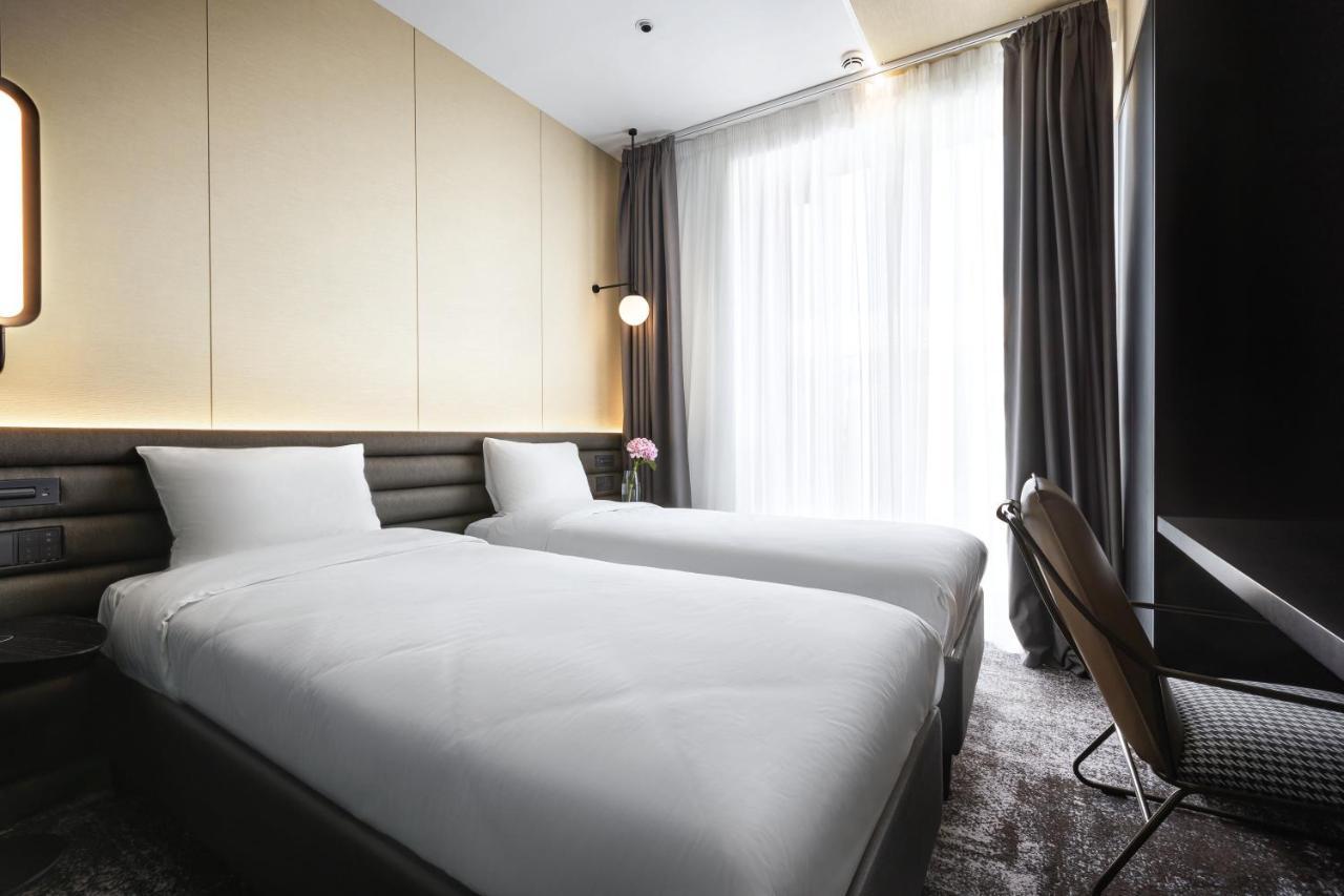 Novotel Living Almaty Jetisu Ngoại thất bức ảnh