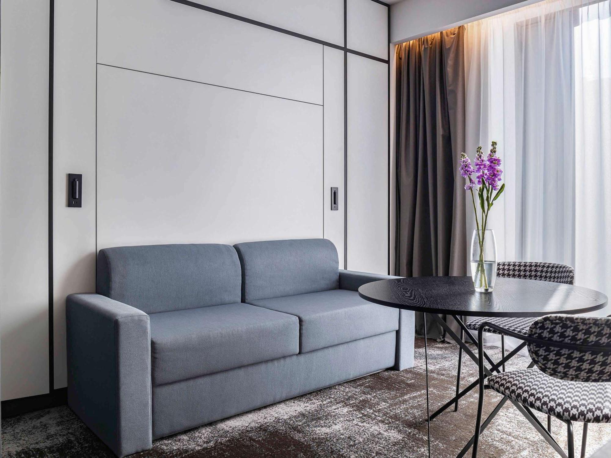 Novotel Living Almaty Jetisu Ngoại thất bức ảnh